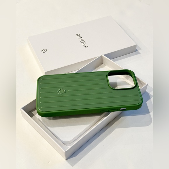 Rimowa iphone case compatible for iPhone 14 ProMax - Picture 2 of 6